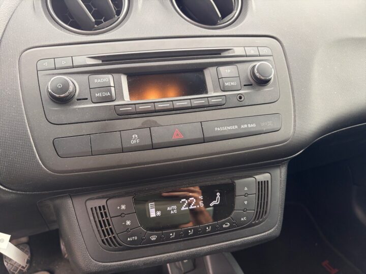 Abbildung Fahrzeugdetailansicht SEAT Ibiza - Nr. 16