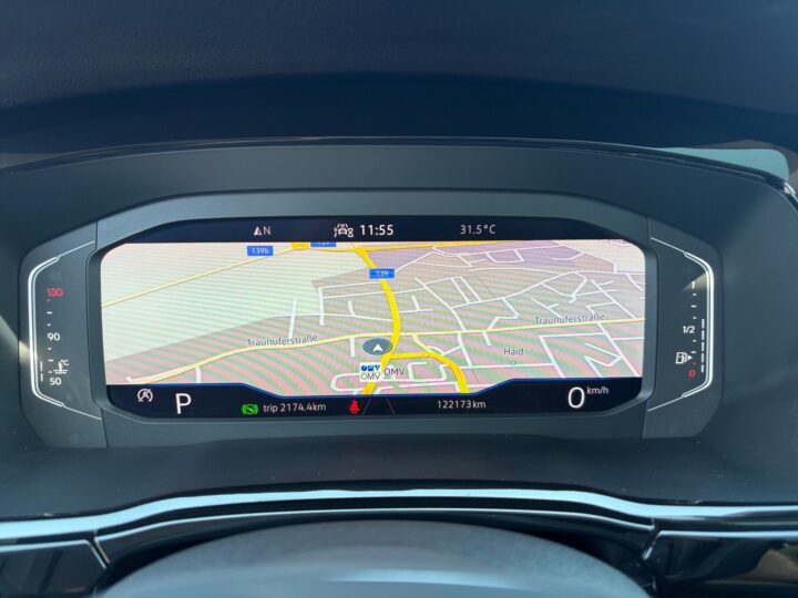 Abbildung Fahrzeugdetailansicht Volkswagen Touran - Nr. 18