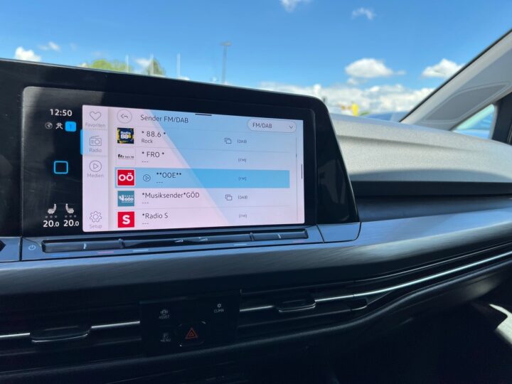 Abbildung Fahrzeugdetailansicht Volkswagen Golf Variant - Nr. 18
