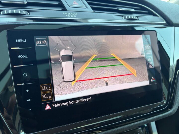 Abbildung Fahrzeugdetailansicht Volkswagen Touran - Nr. 21