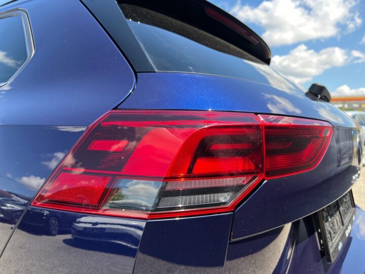 Abbildung Fahrzeugdetailansicht Volkswagen Golf Variant - Nr. 38