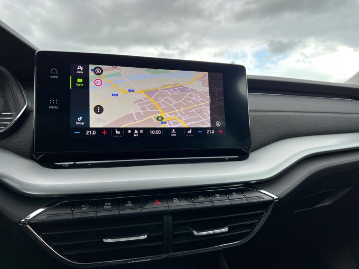 Abbildung Fahrzeugdetailansicht Skoda Octavia - Nr. 23