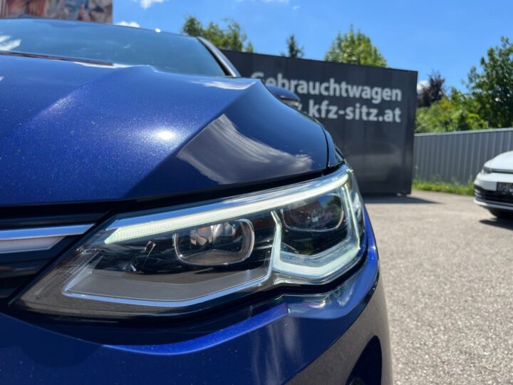 Abbildung Fahrzeugdetailansicht Volkswagen Golf Variant - Nr. 35