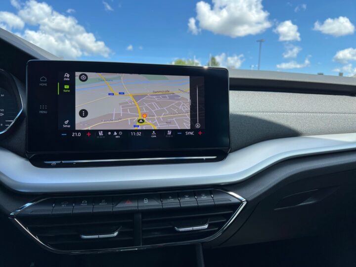 Abbildung Fahrzeugdetailansicht Skoda Octavia - Nr. 26