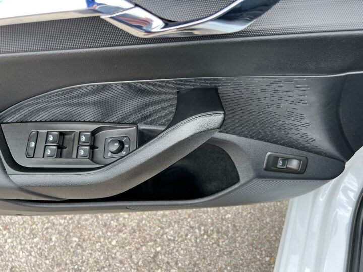 Abbildung Fahrzeugdetailansicht Skoda Octavia - Nr. 32