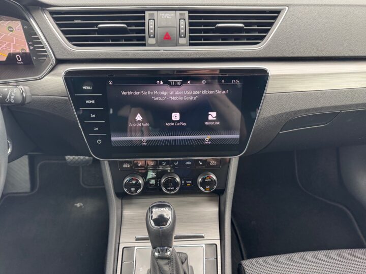 Abbildung Fahrzeugdetailansicht Skoda Superb - Nr. 23