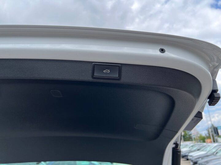 Abbildung Fahrzeugdetailansicht Skoda Octavia - Nr. 36