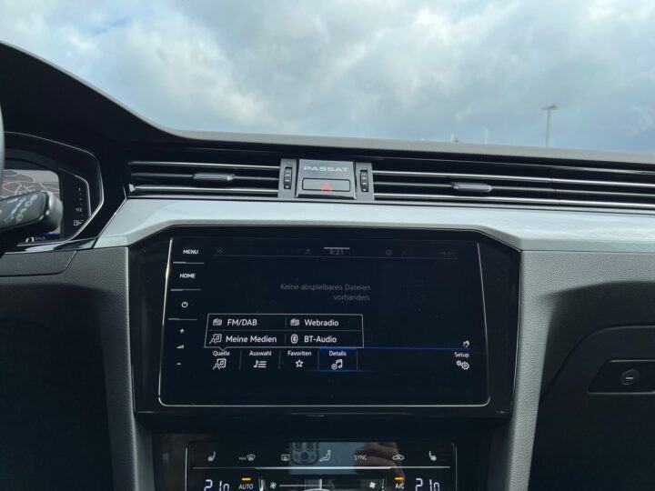 Abbildung Fahrzeugdetailansicht Volkswagen Passat Variant - Nr. 20