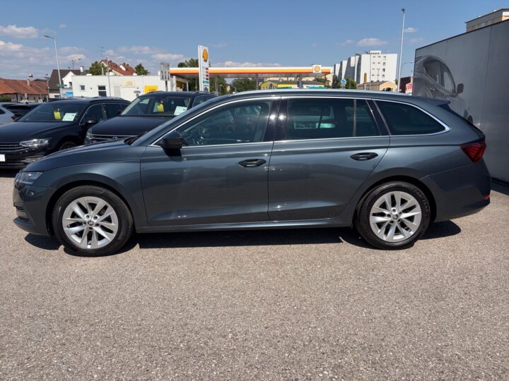 Abbildung Fahrzeugdetailansicht Skoda Octavia - Nr. 5