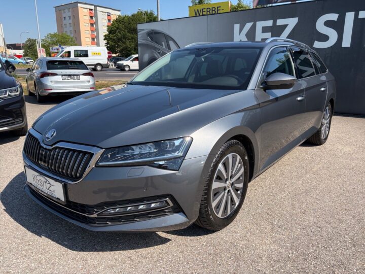 Abbildung Fahrzeugdetailansicht Skoda Superb - Nr. 6