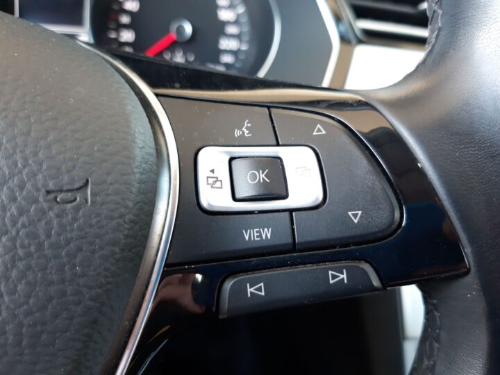 Abbildung Fahrzeugdetailansicht Volkswagen Passat Variant - Nr. 25