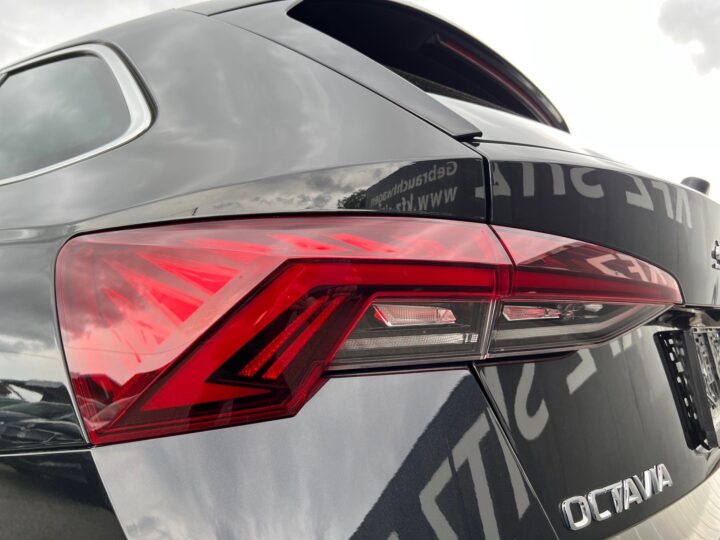 Abbildung Fahrzeugdetailansicht Skoda Octavia - Nr. 39
