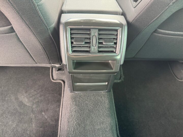 Abbildung Fahrzeugdetailansicht Skoda Superb - Nr. 32