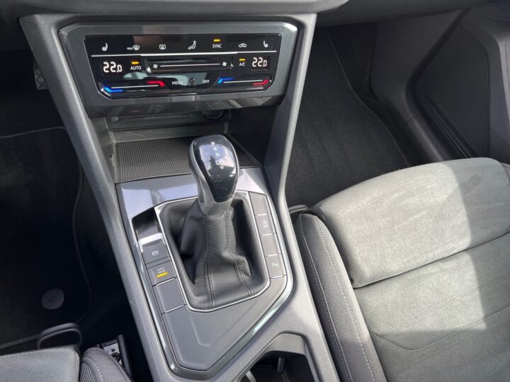 Abbildung Fahrzeugdetailansicht Volkswagen Tiguan - Nr. 28