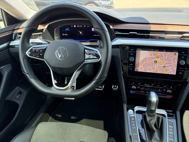 Abbildung Fahrzeugdetailansicht Volkswagen Arteon - Nr. 10