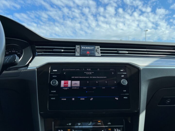 Abbildung Fahrzeugdetailansicht Volkswagen Passat Variant - Nr. 19