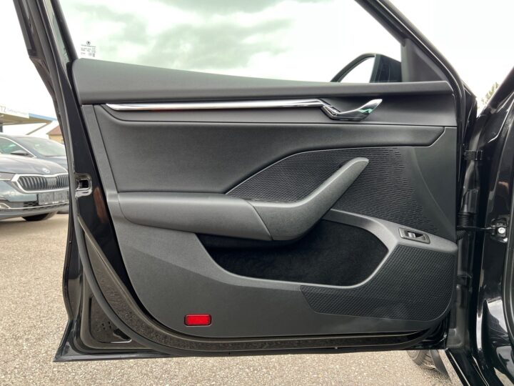 Abbildung Fahrzeugdetailansicht Skoda Octavia - Nr. 30