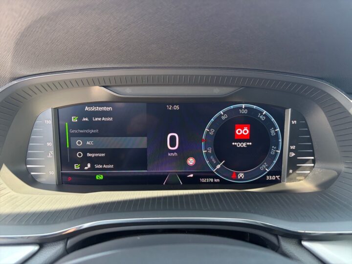 Abbildung Fahrzeugdetailansicht Skoda Octavia - Nr. 17