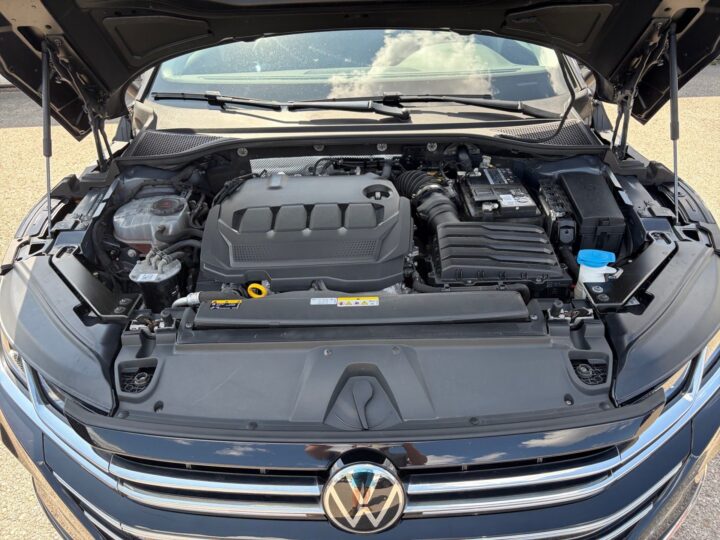 Abbildung Fahrzeugdetailansicht Volkswagen Arteon - Nr. 33