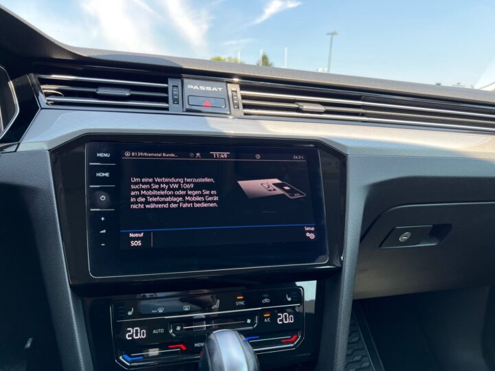 Abbildung Fahrzeugdetailansicht Volkswagen Passat - Nr. 22