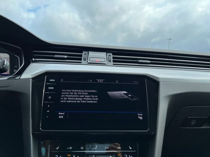 Abbildung Fahrzeugdetailansicht Volkswagen Passat Variant - Nr. 22