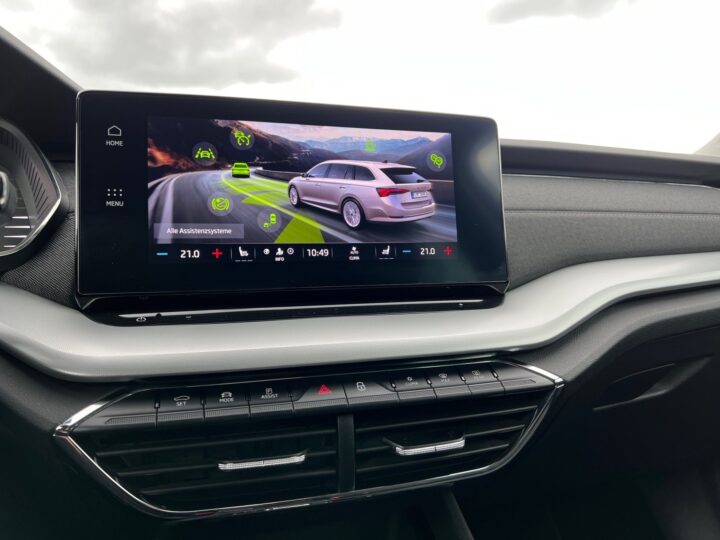 Abbildung Fahrzeugdetailansicht Skoda Octavia - Nr. 22