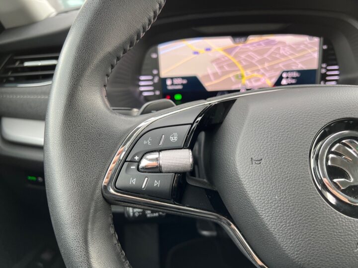 Abbildung Fahrzeugdetailansicht Skoda Octavia - Nr. 44