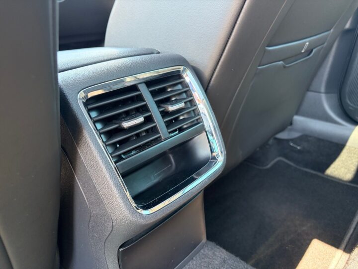 Abbildung Fahrzeugdetailansicht Skoda Octavia - Nr. 33