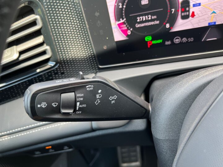 Abbildung Fahrzeugdetailansicht Volkswagen Tiguan - Nr. 42