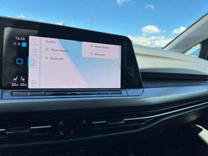 Abbildung Fahrzeugdetailansicht Volkswagen Golf Variant - Nr. 19