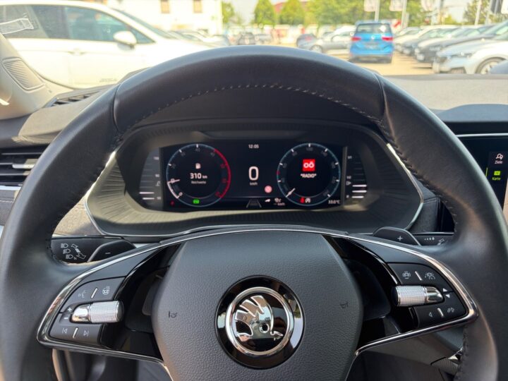 Abbildung Fahrzeugdetailansicht Skoda Octavia - Nr. 15