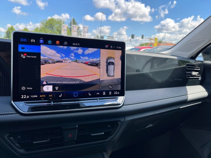 Abbildung Fahrzeugdetailansicht Volkswagen Tiguan - Nr. 29