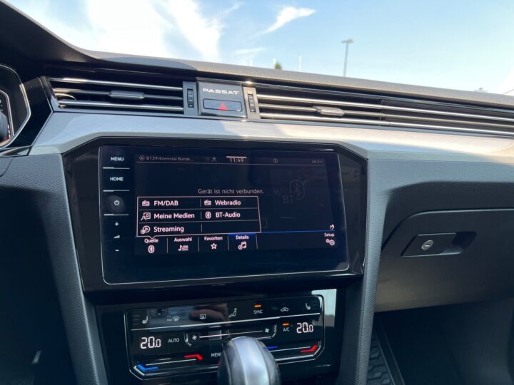 Abbildung Fahrzeugdetailansicht Volkswagen Passat - Nr. 20