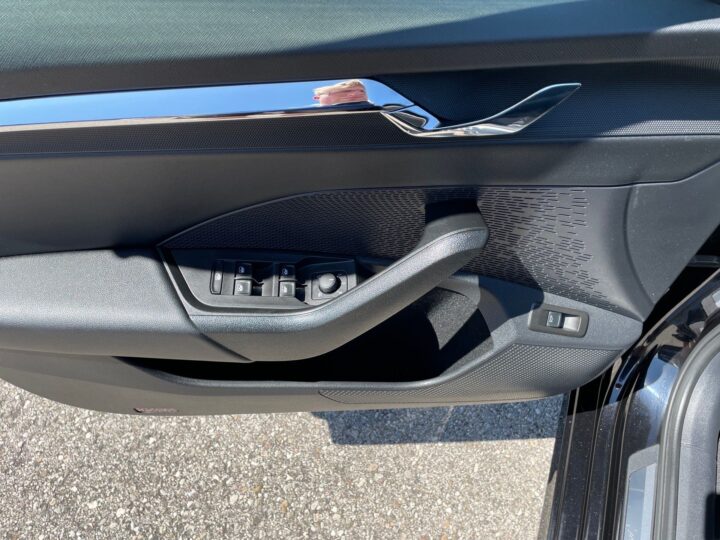 Abbildung Fahrzeugdetailansicht Skoda Octavia - Nr. 30