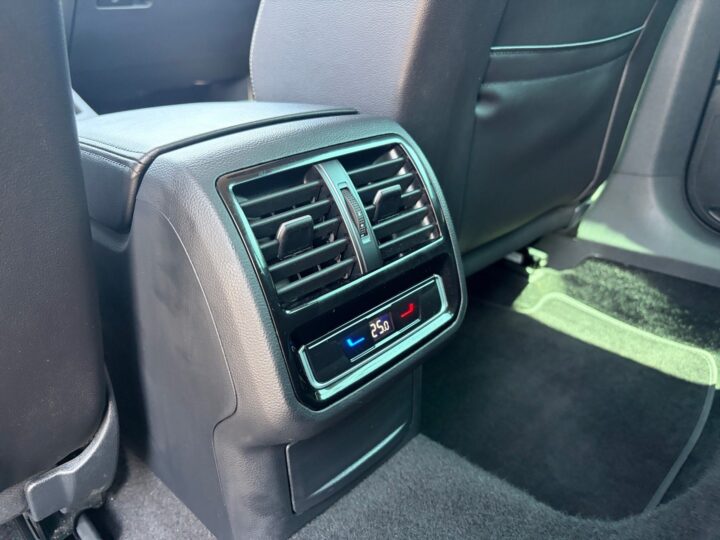 Abbildung Fahrzeugdetailansicht Volkswagen Passat Variant - Nr. 31