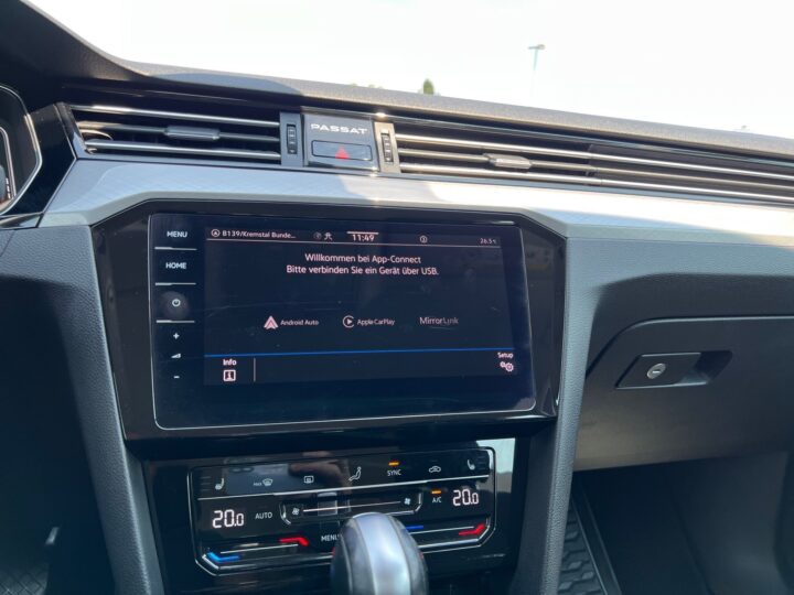 Abbildung Fahrzeugdetailansicht Volkswagen Passat - Nr. 21