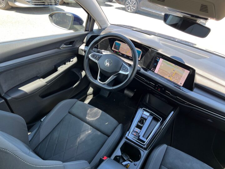 Abbildung Fahrzeugdetailansicht Volkswagen Golf Variant - Nr. 11