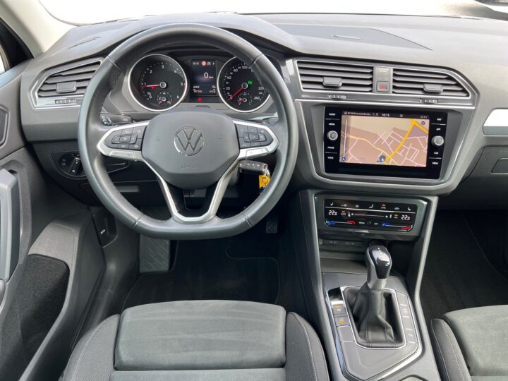 Abbildung Fahrzeugdetailansicht Volkswagen Tiguan - Nr. 10