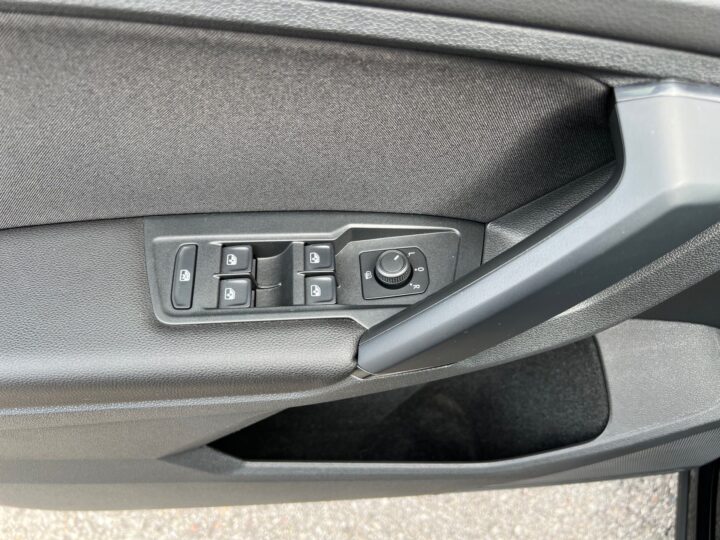 Abbildung Fahrzeugdetailansicht Volkswagen Tiguan - Nr. 31