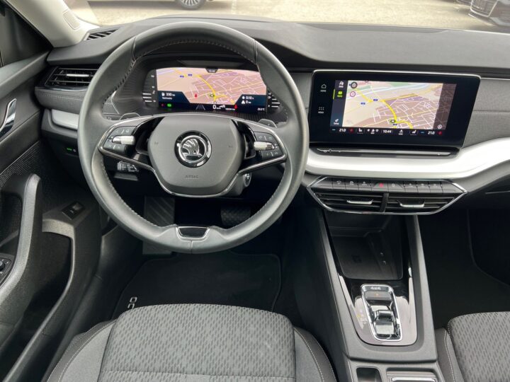 Abbildung Fahrzeugdetailansicht Skoda Octavia - Nr. 10