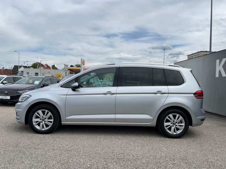 Abbildung Fahrzeugdetailansicht Volkswagen Touran - Nr. 5