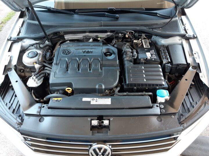 Abbildung Fahrzeugdetailansicht Volkswagen Passat Variant - Nr. 28
