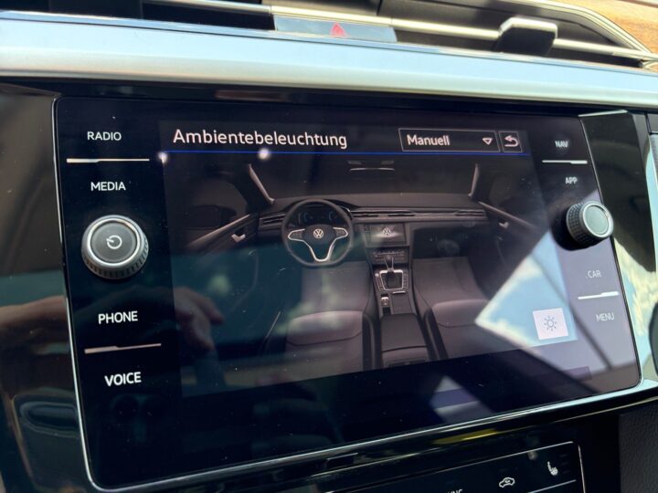 Abbildung Fahrzeugdetailansicht Volkswagen Arteon - Nr. 22