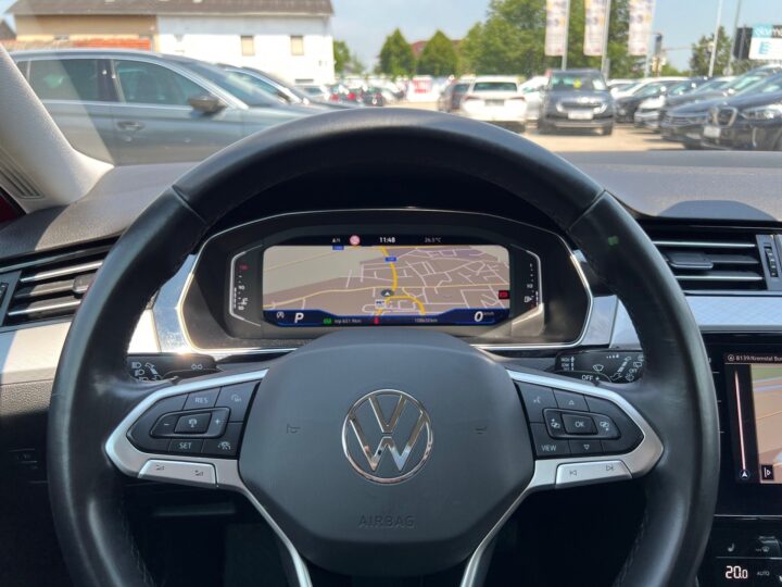 Abbildung Fahrzeugdetailansicht Volkswagen Passat - Nr. 15