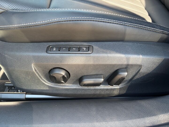 Abbildung Fahrzeugdetailansicht Skoda Superb - Nr. 28