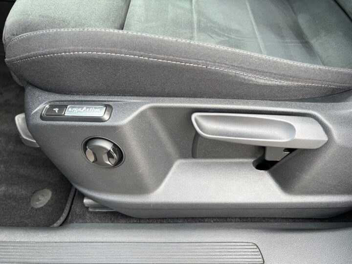 Abbildung Fahrzeugdetailansicht Volkswagen Tiguan - Nr. 30
