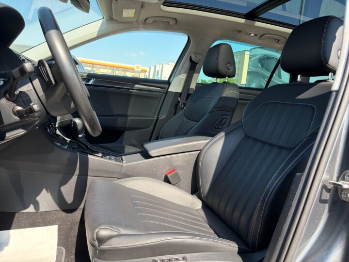 Abbildung Fahrzeugdetailansicht Skoda Superb - Nr. 12