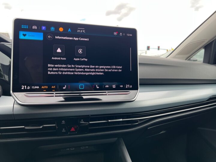 Abbildung Fahrzeugdetailansicht Volkswagen Golf Variant - Nr. 21