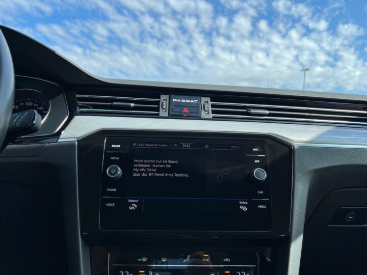 Abbildung Fahrzeugdetailansicht Volkswagen Passat Variant - Nr. 21