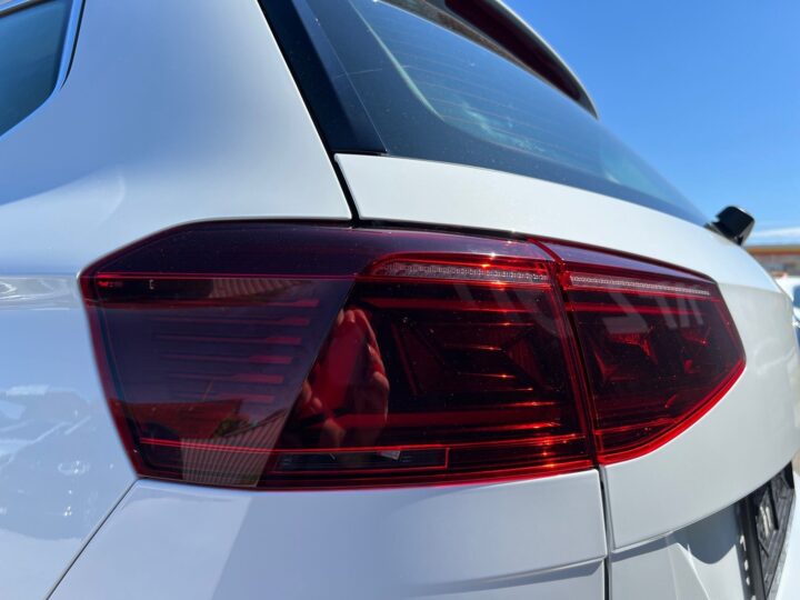 Abbildung Fahrzeugdetailansicht Volkswagen Passat Variant - Nr. 39